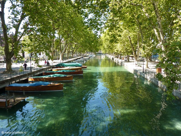 Klassieke bootjes in Annecy